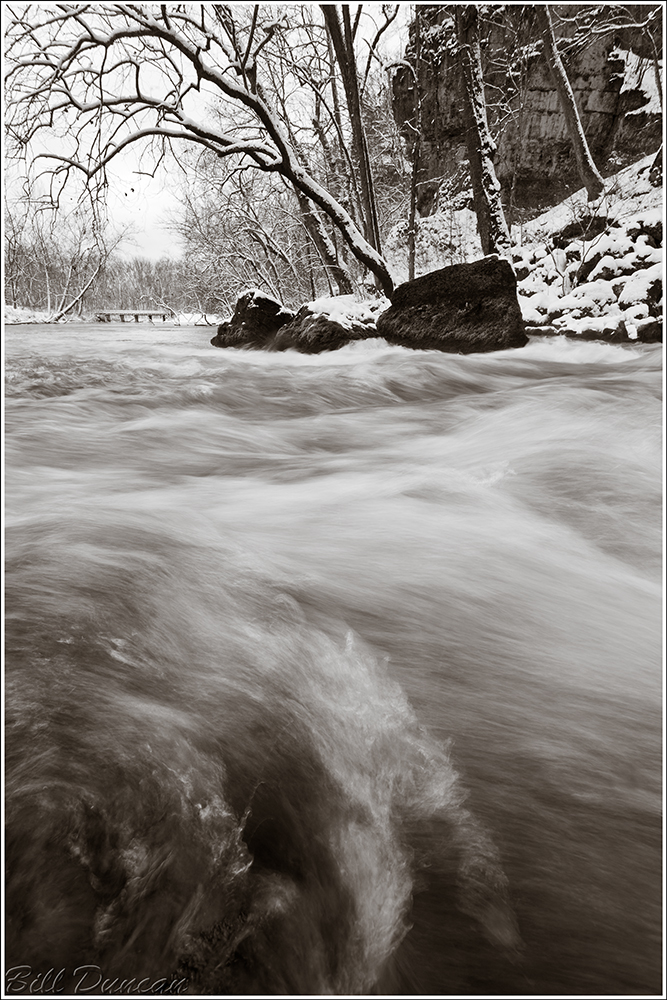 Exhalation IMG_2361-duotone